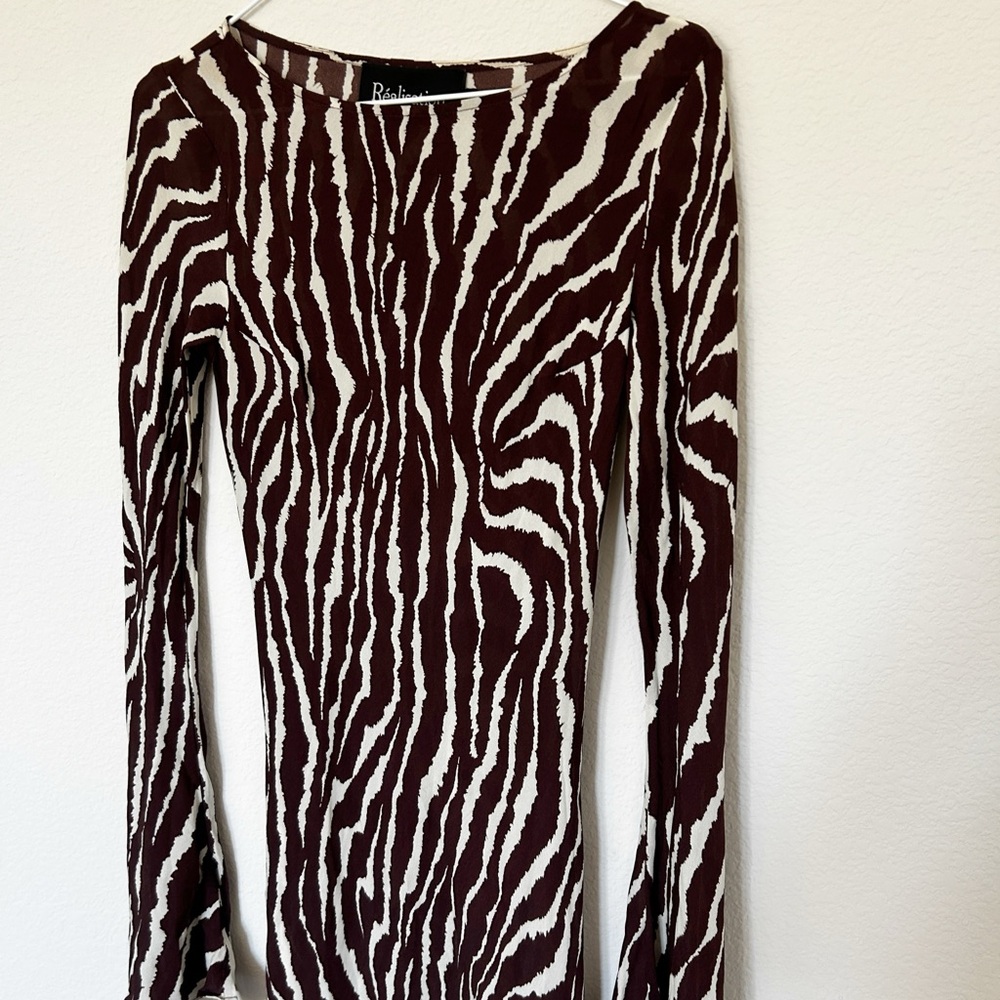 Realisation Par Gia Long Sleeve Silk Zebra Maxi Dress Animal - Picture 5 of 13